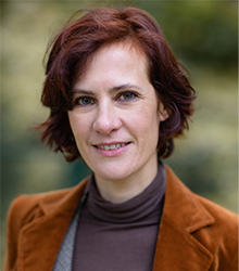 MARIE Favereau