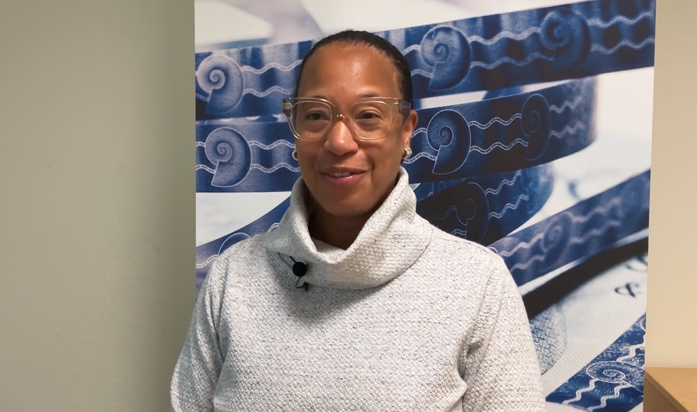 “Crane Currency” Dr.Aleta Richards мэндчилгээ 